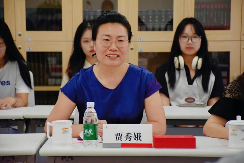 k1体育十年品牌教育基金会副秘书长贾秀娥发言